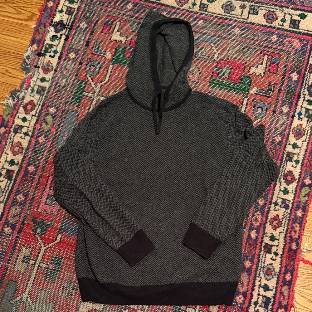 Men's Black and Gray 100% Cashmere Hooded Sweater. Chevron knit pattern.